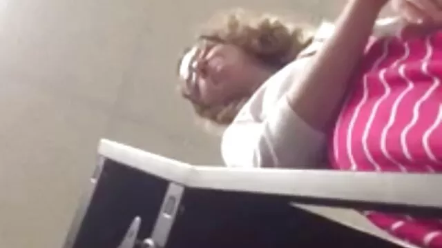 Horny young bitch is going to fuck her friend porno au cuisine and her husband