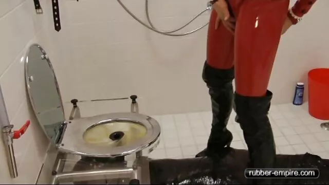 Mature Japanese woman with hairy wet cunt and clit porno black cuisine whines from a powerful vibrator