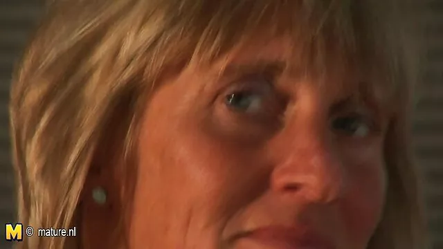 Husband porno dans une cuisine gave up a porn star to some rich man