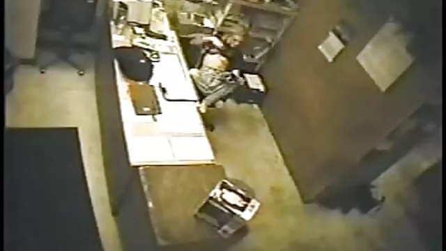 Mature Korean girl eagerly xnxx dans la cuisine fucks with her young lover