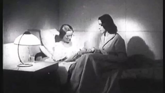 An elderly doctor excites a porno en cuisine young patient and fucks her with medical items