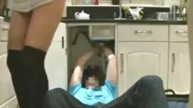 Porn star dans la cuisine porn obeys a man in sex