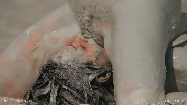 Young brunette eagerly fucks in bed with porno a la cuisine her lover