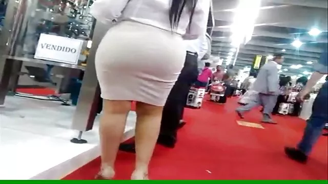 Video compilation video de sexe dans la cuisine of amateur girls caressing standing male cocks