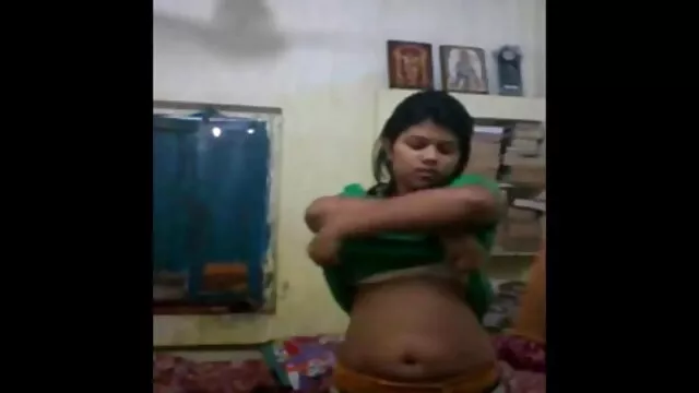 Retro porn 8212; mature lady xxnx cuisin gets her overgrown pussy ripped open