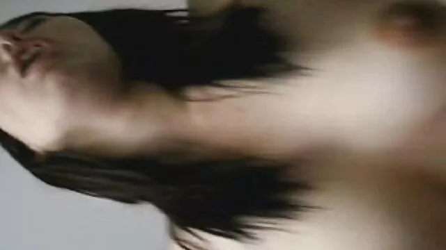 Blondes kiss in anticipation of new porn dans la cuisine affection