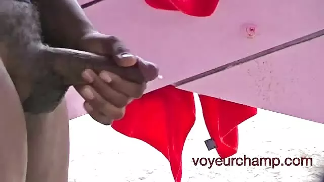 Porn star persuaded her friend to pose for porno black dans la cuisine her