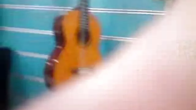Young brunette pussy gets fucked in the cuisinier porno shower with a rubber thing