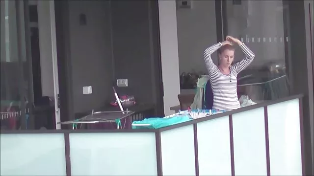 Sexy young black woman bared her charms and xxx en cuisine fucks with a man
